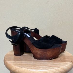 STEVE MADDEN LULLA PLATFORM SANDAL